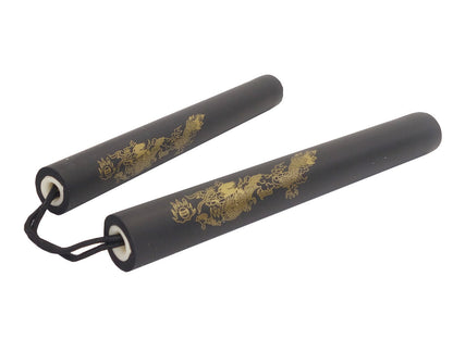 Nunchaku de espuma negra de 29 cm de diámetro y 3,1 cm de cuerda de 13 cm.